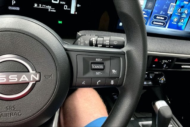 2027 Nissan Kicks SV AWD - Premium Package