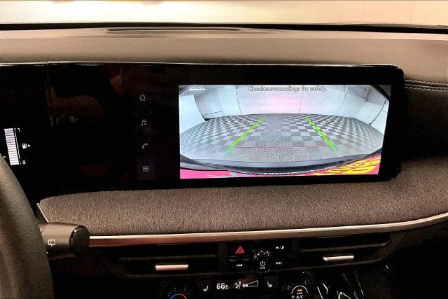 2027 Nissan Kicks SV AWD - Premium Package