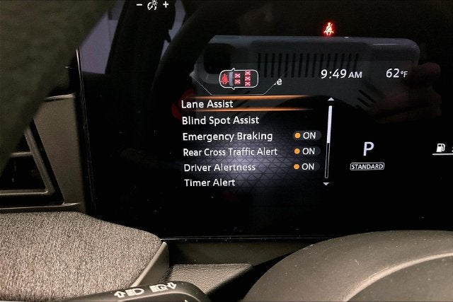 2027 Nissan Kicks SV AWD - Premium Package