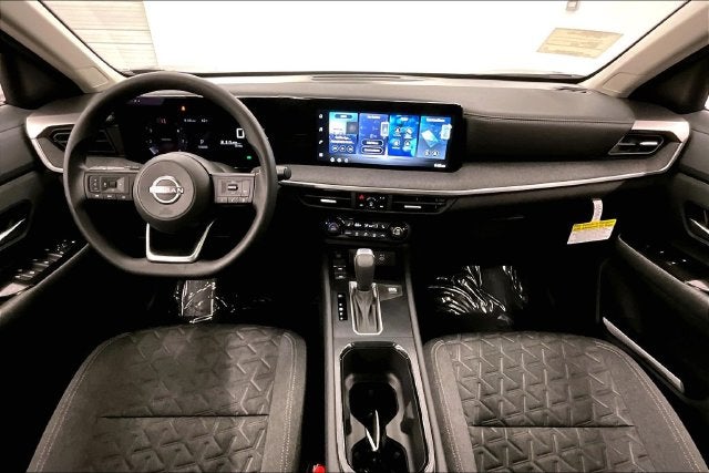 2027 Nissan Kicks SV AWD - Premium Package