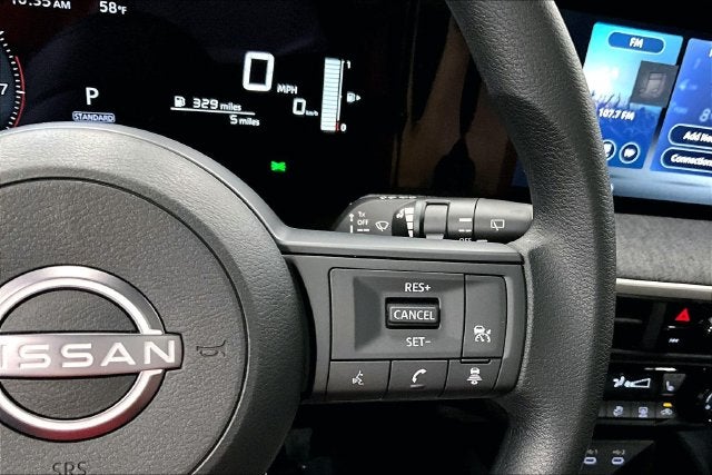 2027 Nissan Kicks SV AWD - Premium Package