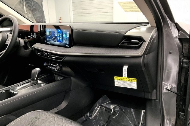 2027 Nissan Kicks SV AWD - Premium Package