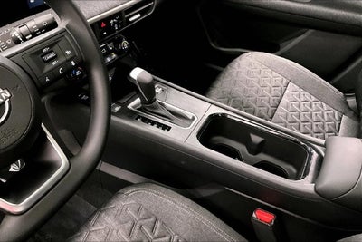 2027 Nissan Kicks SV AWD - Premium Package