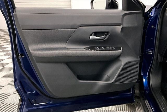 2026 Nissan Kicks SV AWD - Cold Weather and Electronics Packages
