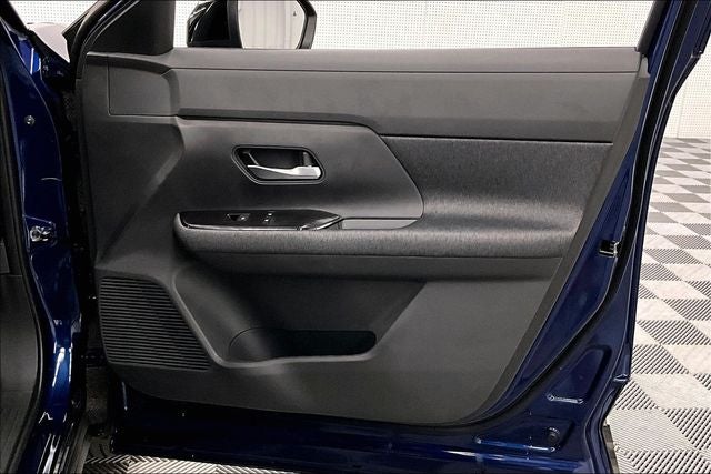 2026 Nissan Kicks SV AWD - Cold Weather and Electronics Packages