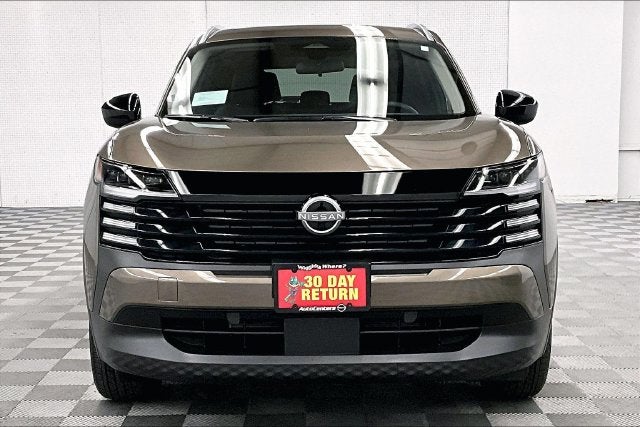 2027 Nissan Kicks SV AWD - Premium Package