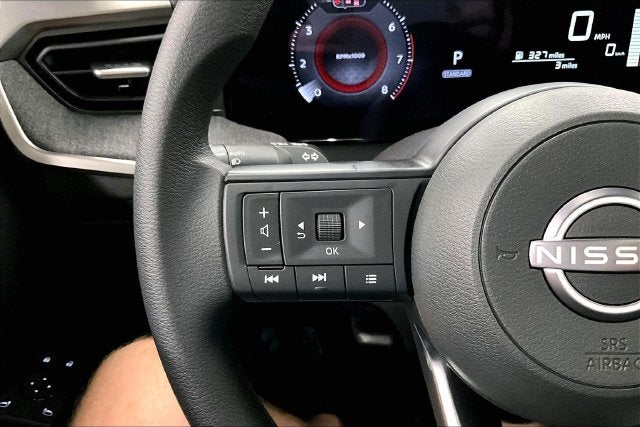 2027 Nissan Kicks SV AWD - Premium Package
