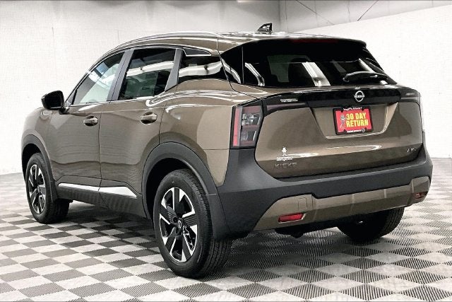 2027 Nissan Kicks SV AWD - Premium Package