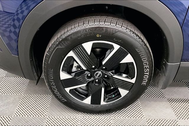 2027 Nissan Kicks AWD - Premium Package