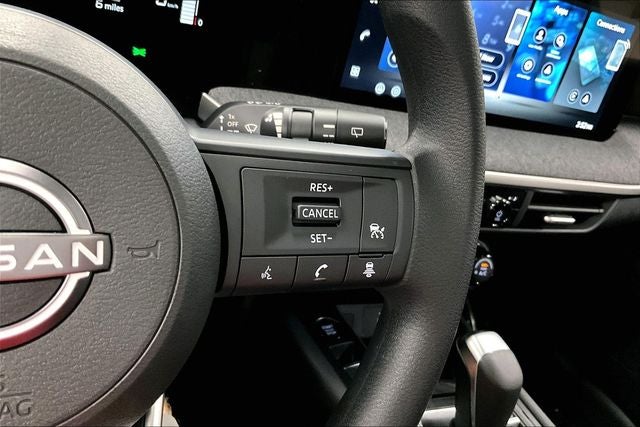 2027 Nissan Kicks AWD - Premium Package