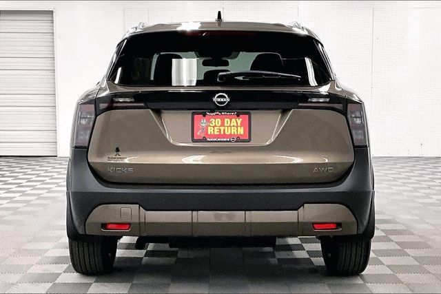 2027 Nissan Kicks AWD - Premium Package
