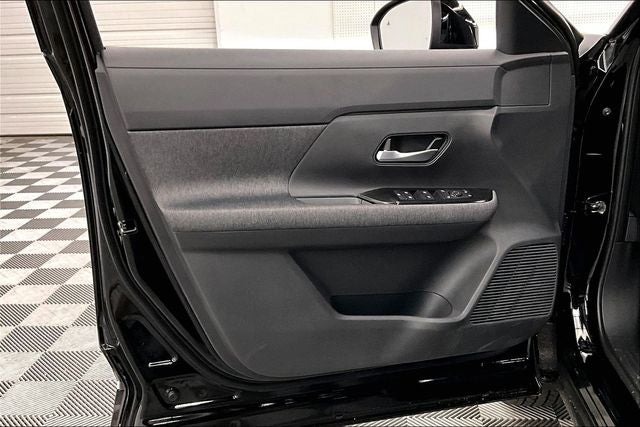 2026 Nissan Kicks SV - Premium, Cold Weather, Electronics Pkgs