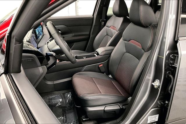 2026 Nissan Kicks SR - Cold Weather Package