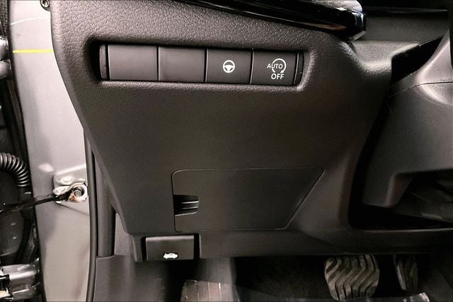 2026 Nissan Kicks SR - Cold Weather Package