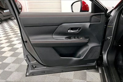 2026 Nissan Kicks SR - Cold Weather Package