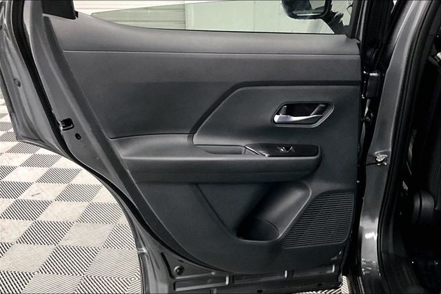 2026 Nissan Kicks SR - Cold Weather Package