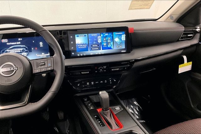 2026 Nissan Kicks SR - Cold Weather Package