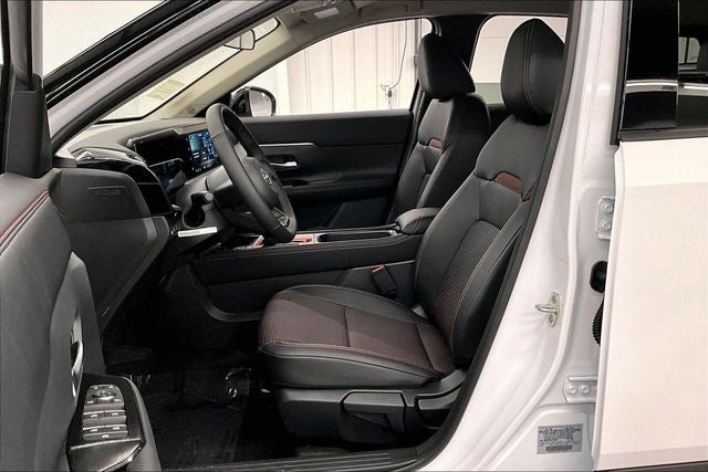 2026 Nissan Kicks SR - Cold Weather Package