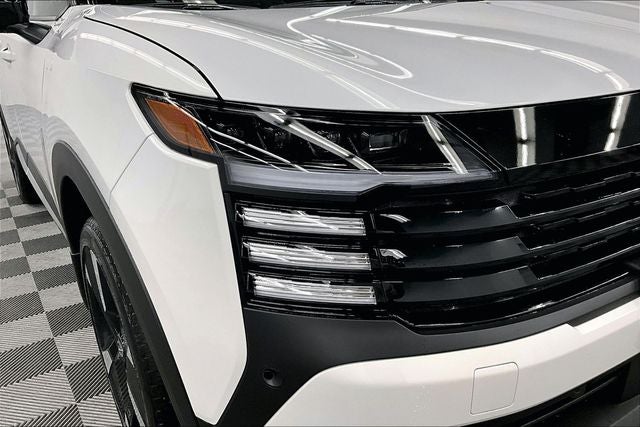 2026 Nissan Kicks SR - Cold Weather Package