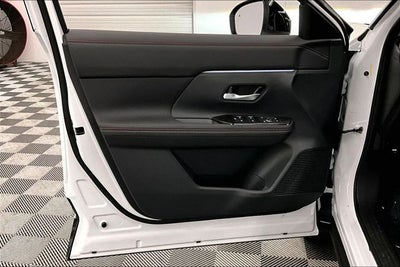 2026 Nissan Kicks SR - Cold Weather Package