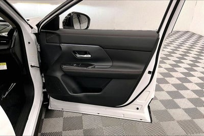 2026 Nissan Kicks SR - Cold Weather Package