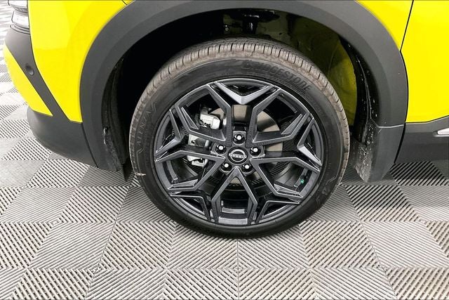 2026 Nissan Kicks SR - Cold Weather Package