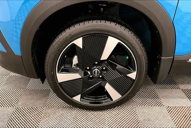 2026 Nissan Kicks SR - Cold Weather Package