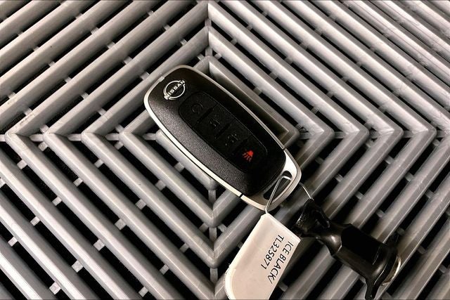 2026 Nissan Kicks SR - Cold Weather Package