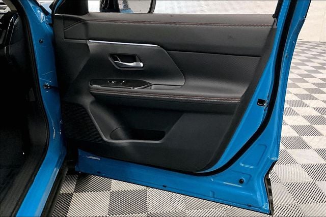 2026 Nissan Kicks SR - Cold Weather Package