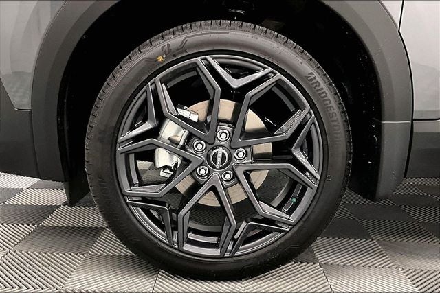 2026 Nissan Kicks SR AWD