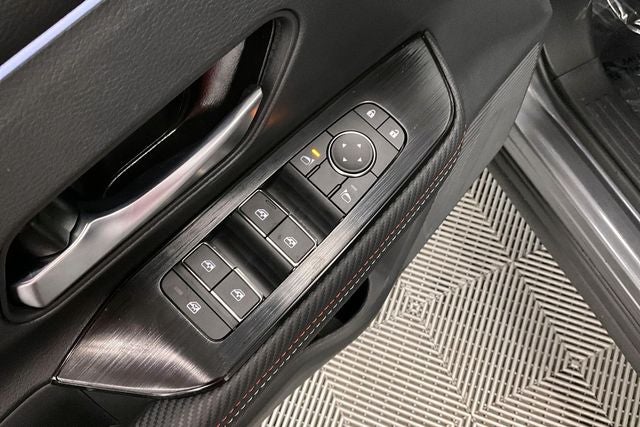 2026 Nissan Kicks SR AWD
