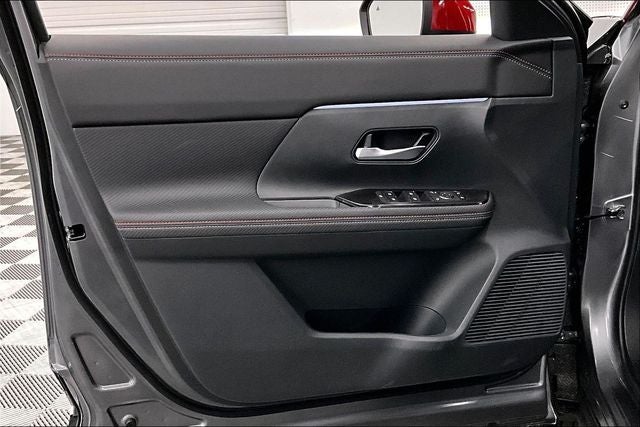 2026 Nissan Kicks SR AWD