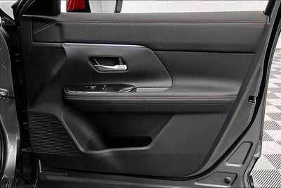 2026 Nissan Kicks SR AWD