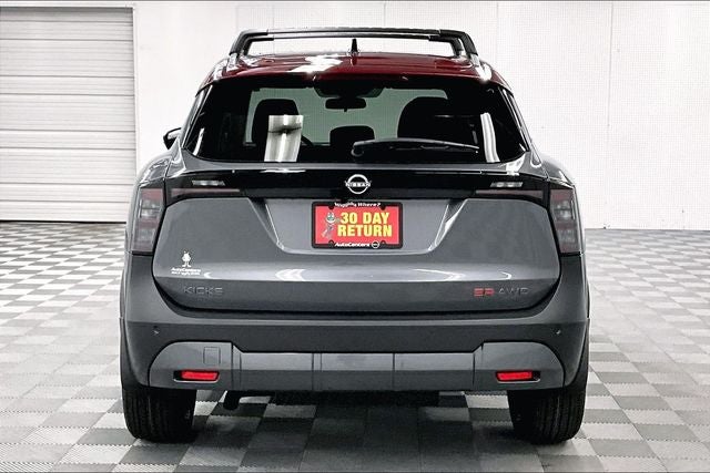 2026 Nissan Kicks SR AWD