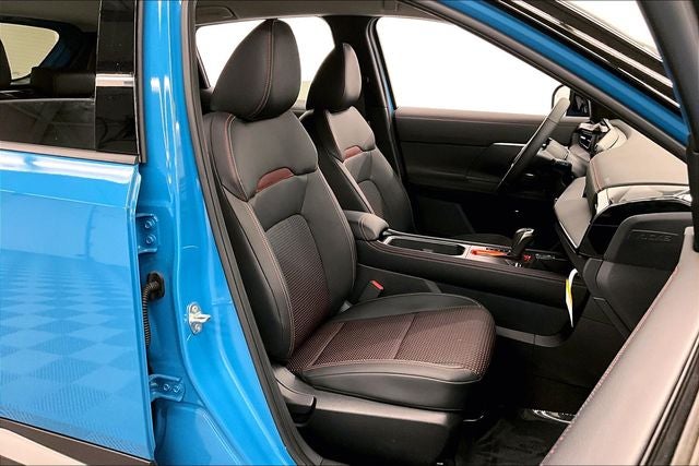 2025 Nissan Kicks SR AWD - Illumination and Electronics Pkgs