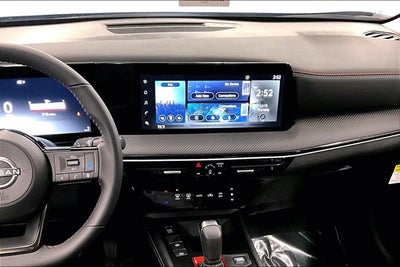 2025 Nissan Kicks SR AWD - Illumination and Electronics Pkgs