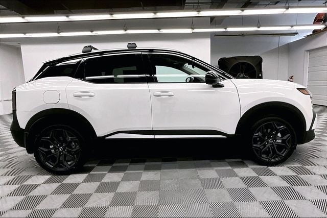 2026 Nissan Kicks SR AWD