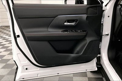 2026 Nissan Kicks SR AWD