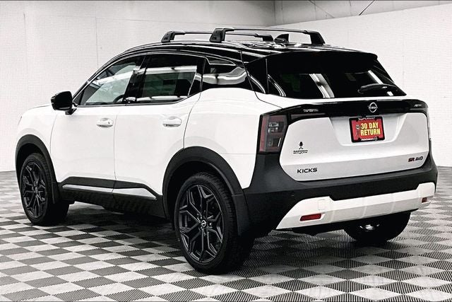 2026 Nissan Kicks SR AWD