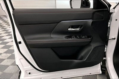 2026 Nissan Kicks SR - Premium and Cold Weather Packages