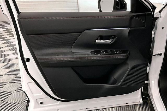 2026 Nissan Kicks SR - Premium and Cold Weather Packages