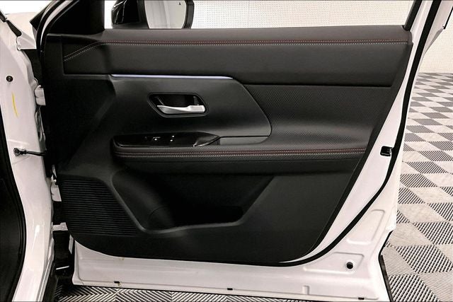 2026 Nissan Kicks SR - Premium and Cold Weather Packages