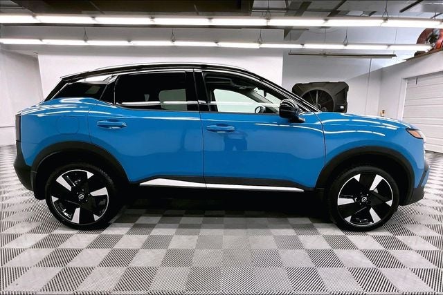 2025 Nissan Kicks SR Premium Pkg - Pano Roof - Adaptive Cruise