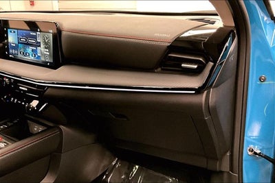 2025 Nissan Kicks SR Premium Pkg - Pano Roof - Adaptive Cruise