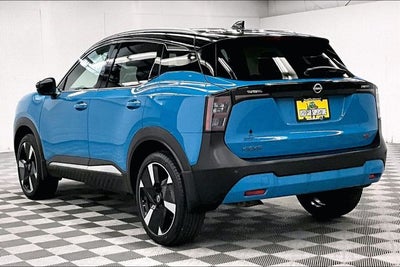 2025 Nissan Kicks SR Premium Pkg - Pano Roof - Adaptive Cruise