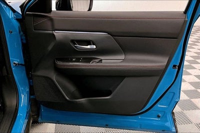 2025 Nissan Kicks SR Premium Pkg - Pano Roof - Adaptive Cruise