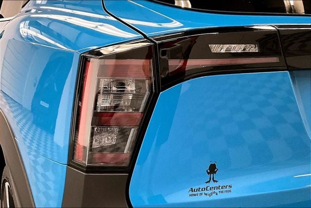 2025 Nissan Kicks SR Premium Pkg - Pano Roof - Adaptive Cruise