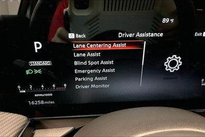 2025 Nissan Kicks SR Premium Pkg - Pano Roof - Adaptive Cruise
