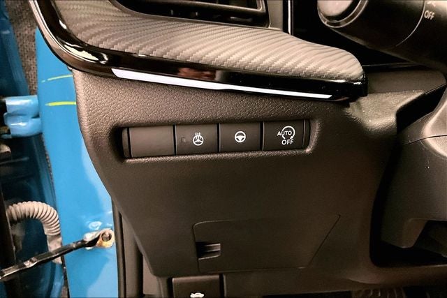 2025 Nissan Kicks SR Premium Pkg - Pano Roof - Adaptive Cruise