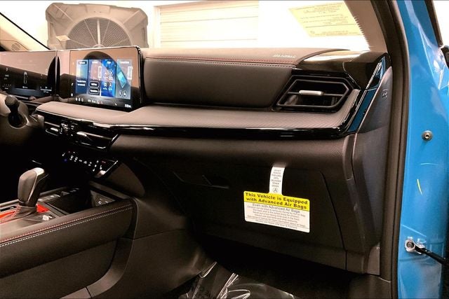 2026 Nissan Kicks SR - Premium and Cold Weather Packages